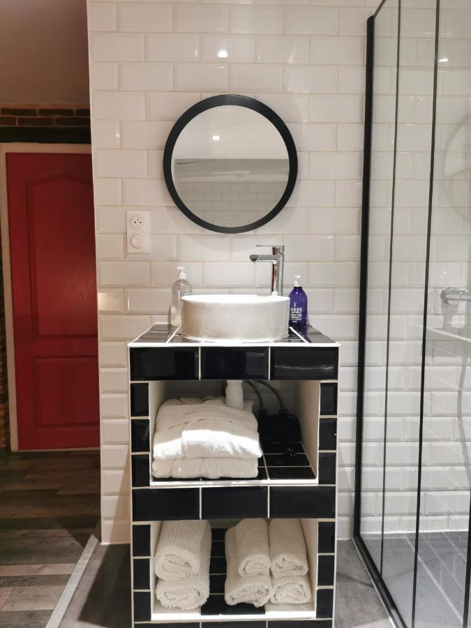 Appartement Jacuzzi Privatif : Urban Love Verneuil d'Avre et d'Iton Exterior photo